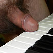 Поиграю на пианино