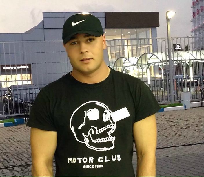 Эта я девушки