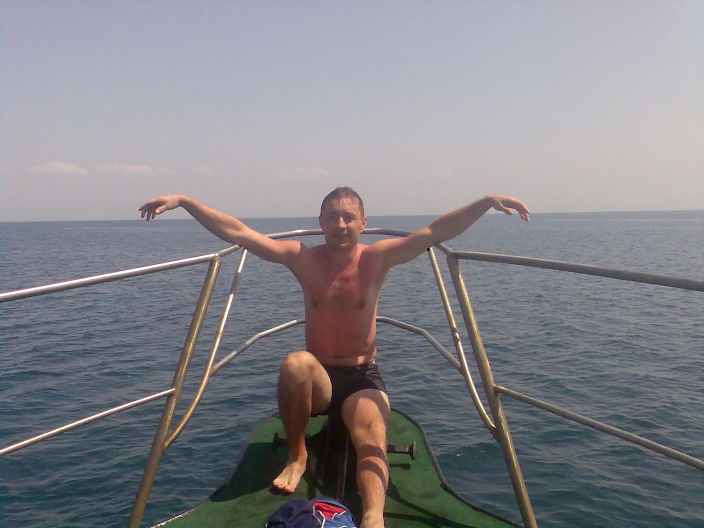 feeshing on the open sea
