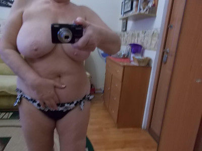 во какие сиськи у мамы