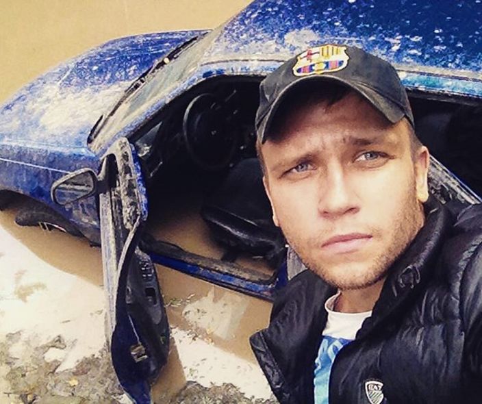 .....................................