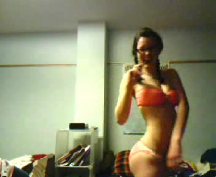 с косичками