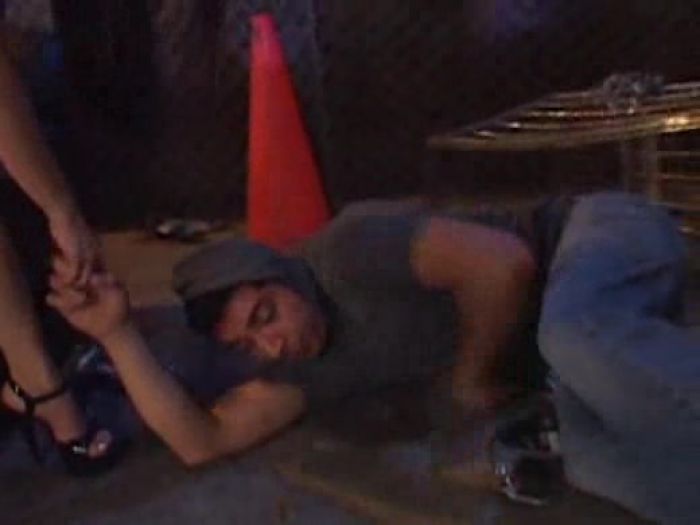 Обрабатывает член на 5+