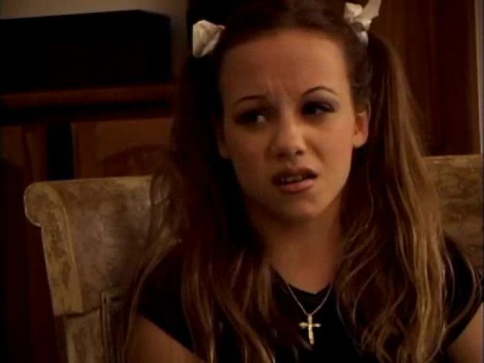 Gauge has her muff eaten