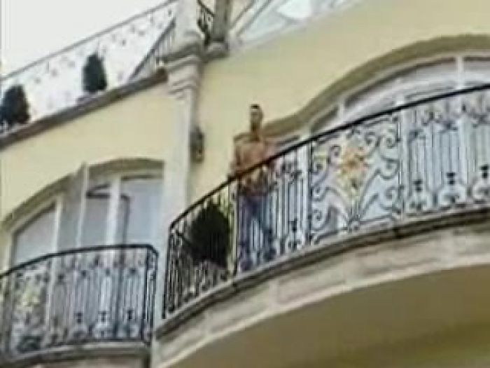 Goergeous brunette gets naughty