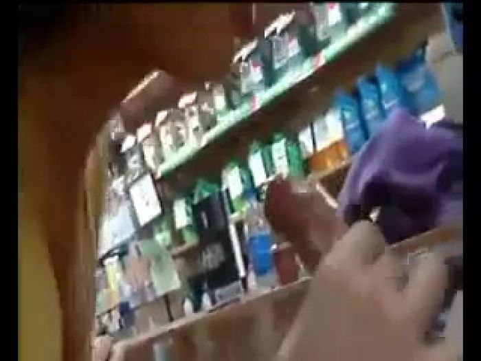 Развёл двоих на минет