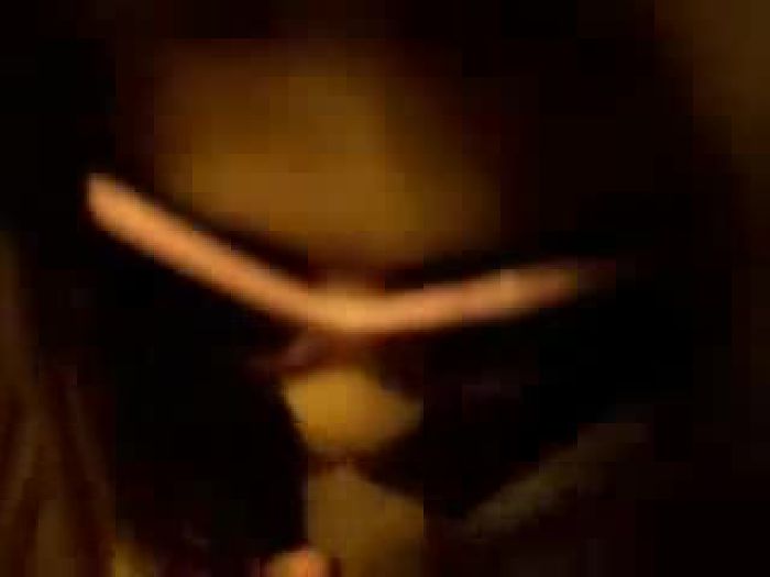 эмо в очках сосет