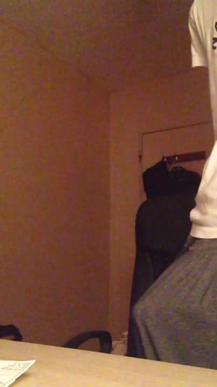 дрочит в замедленном действии