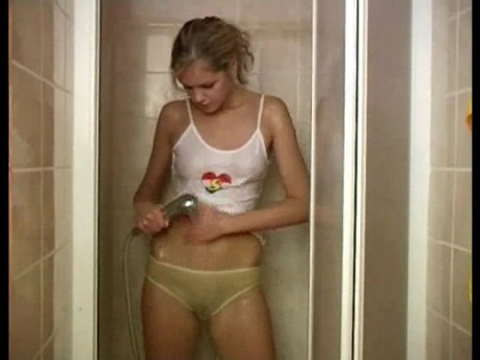 Teen In Shower Playing with Her Pussy