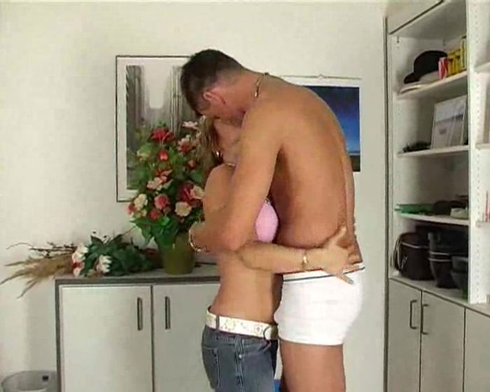 Трахнулись на кухоньке