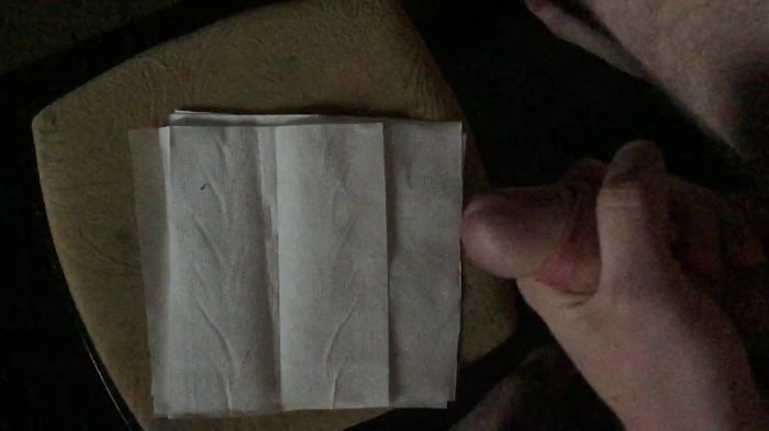 Люблю кончать девушкам в попу...