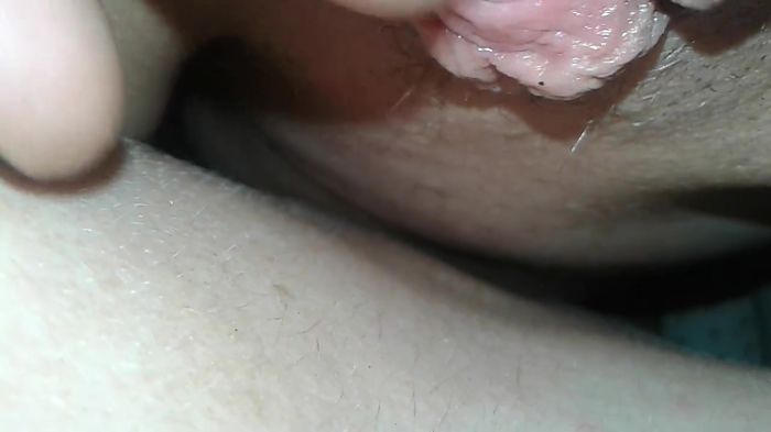 Настя сосет а я показываю ее дырочки