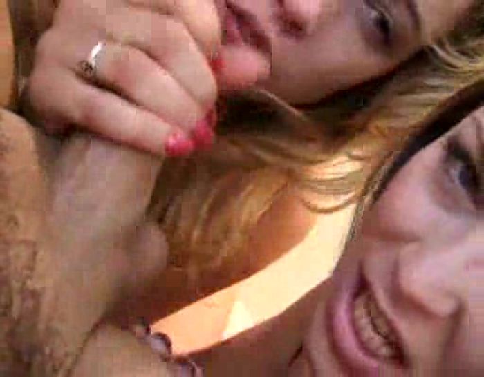 Тройной минет